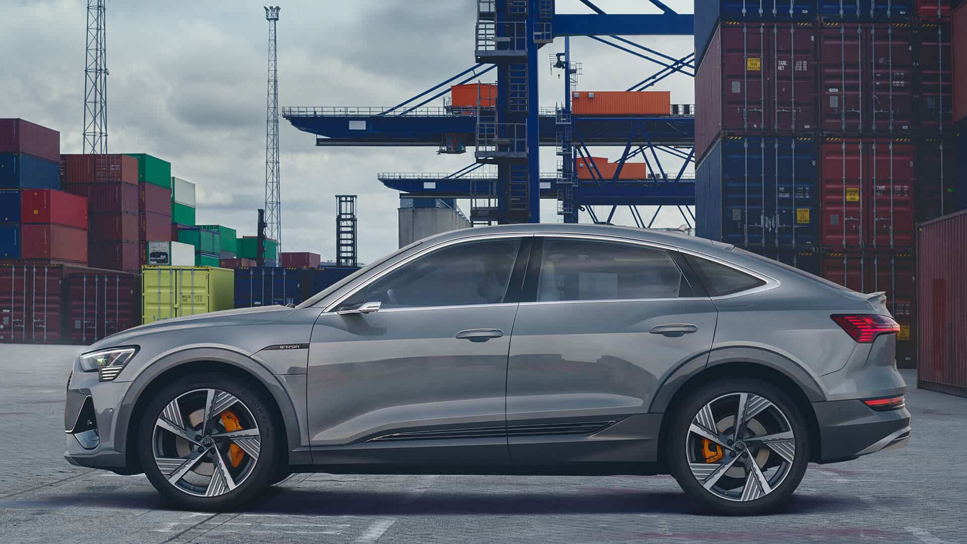 1920x1080-side-a-e-tron-191045